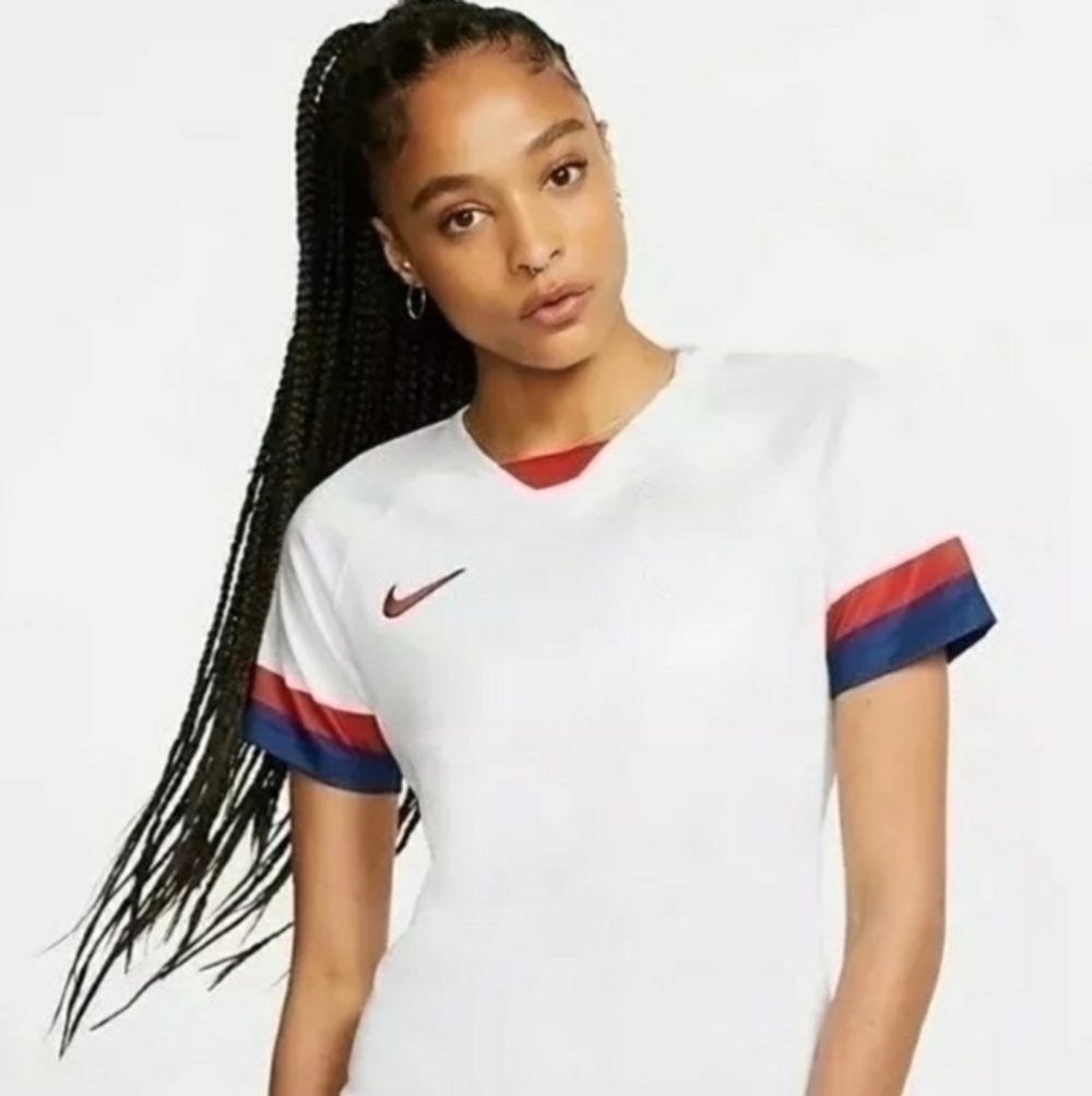 NWT Nike USA Women's National World Cup Soccer - Picture 1 of 3